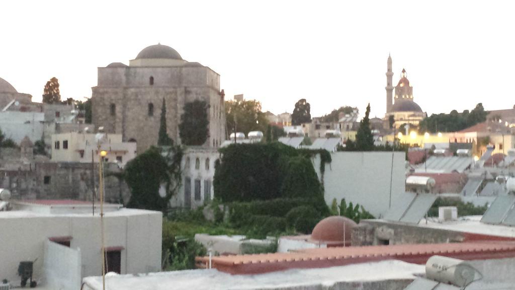 Petrino Aparthotel Rhodes City Екстериор снимка