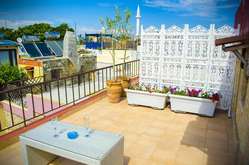 Petrino Aparthotel Rhodes City Стая снимка