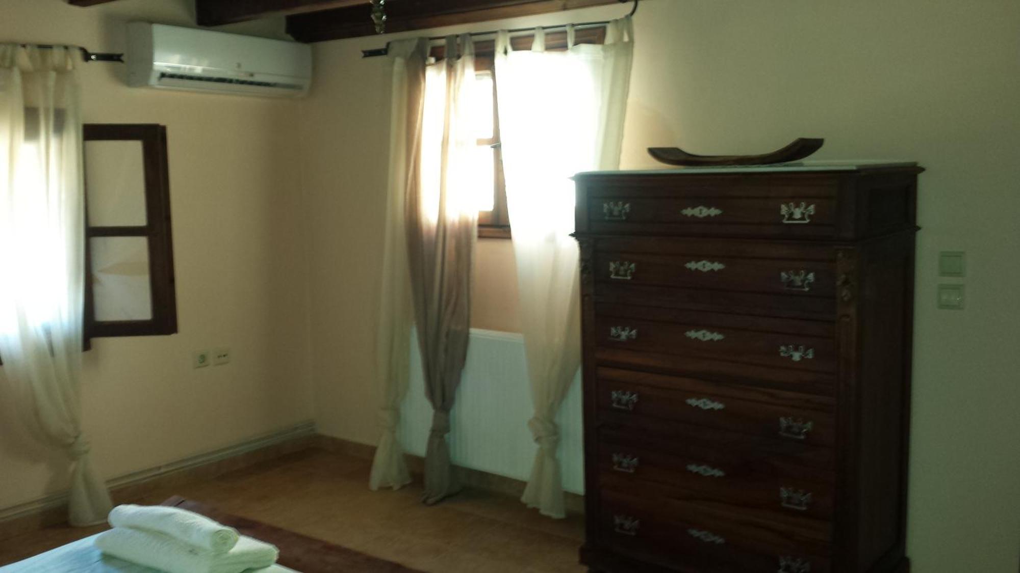 Petrino Aparthotel Rhodes City Стая снимка