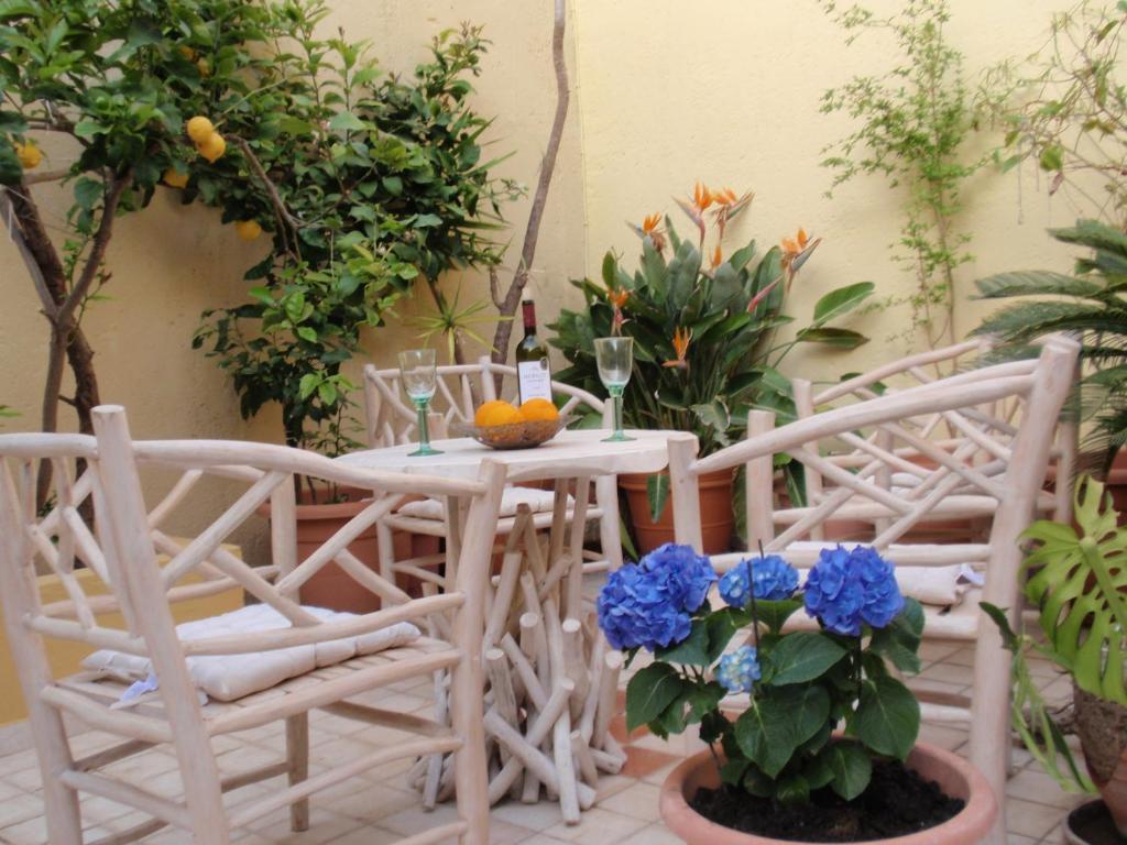 Petrino Aparthotel Rhodes City Екстериор снимка