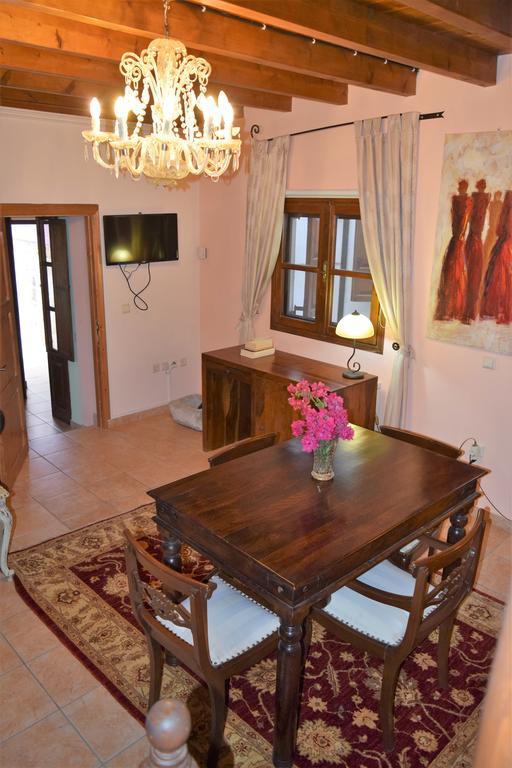 Petrino Aparthotel Rhodes City Екстериор снимка