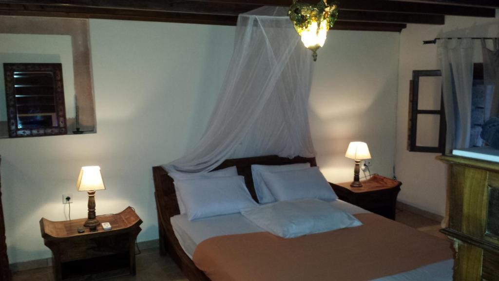 Petrino Aparthotel Rhodes City Екстериор снимка